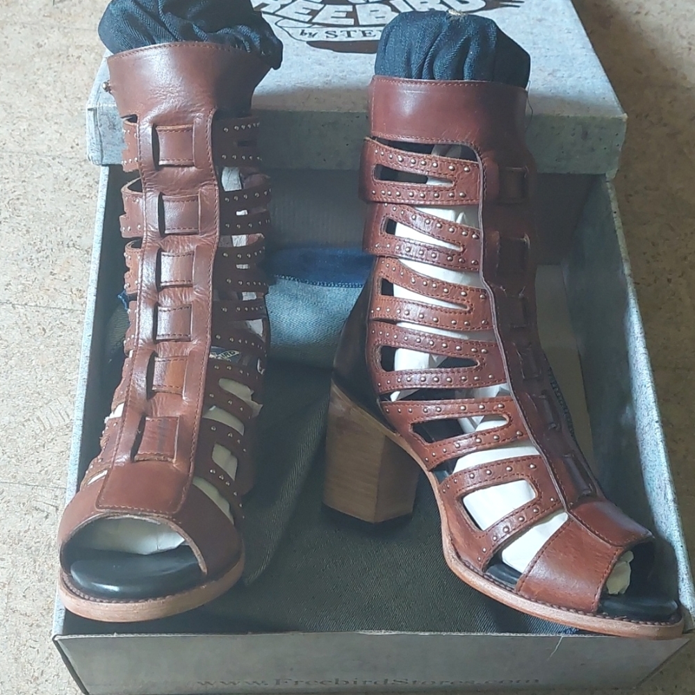 Freebird By Steven Sandals Lotus Gladiators NWB